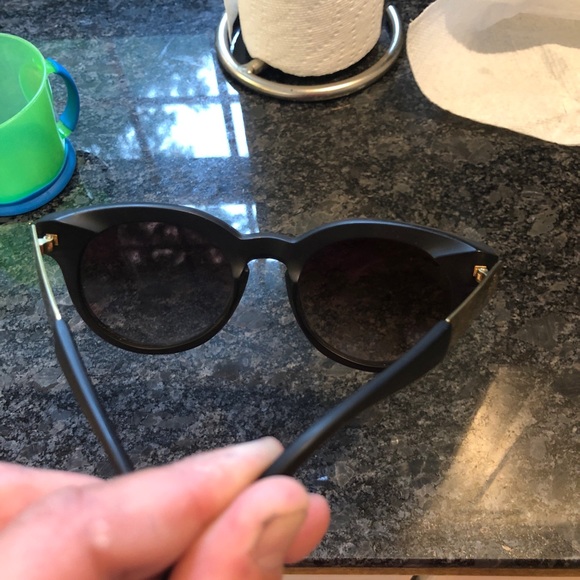 Tory Burch black sunglasses - Picture 4 of 5